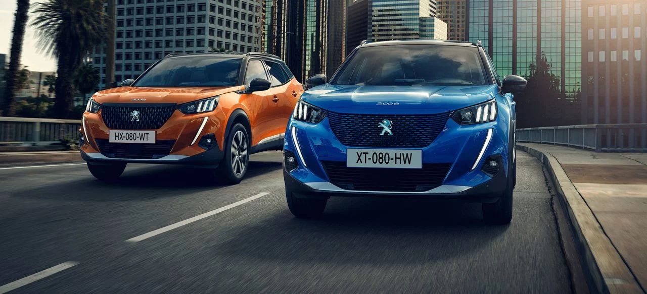 Peugeot E 2008 Azul 2019 03