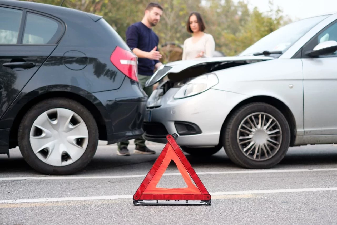 Accidente Colision Triangulo Coche 0619 01