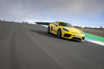 Porsche 718 Cayman Gt4 0719 118