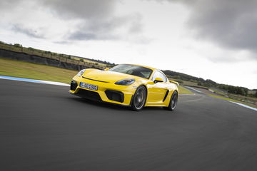 Porsche 718 Cayman Gt4 0719 126