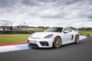 Porsche 718 Cayman Gt4 0719 159