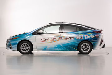 Toyota Prius Phv Solar 2