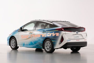 Toyota Prius Phv Solar 3