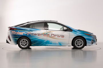 Toyota Prius Phv Solar 6