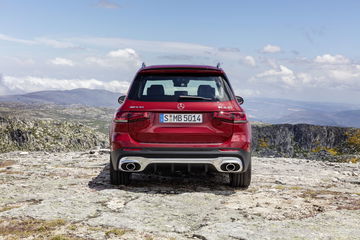 Konkurrenzlos In Seiner Klasse: Der Neue Glb 35 4matic Kombiniert Mit Einer Hohen Variabilität, Viel Platz Und Mit Hohem Fahrspaß Unrivalled In Its Class: The New Glb 35 4matic Combines Great Variability And Plenty Of Space With Sheer Driving Pleasure