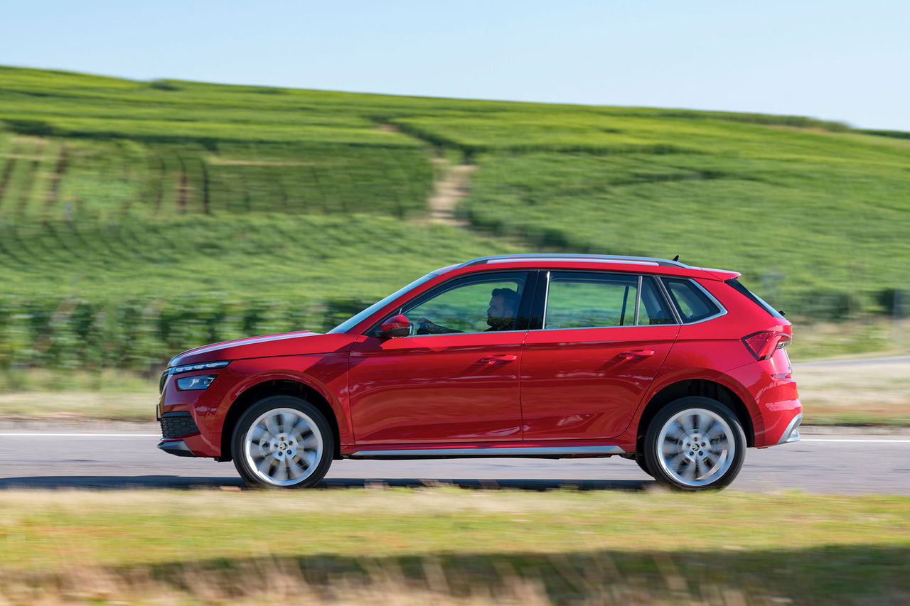 Skoda Kamiq 2020 Rojo Exterior 10