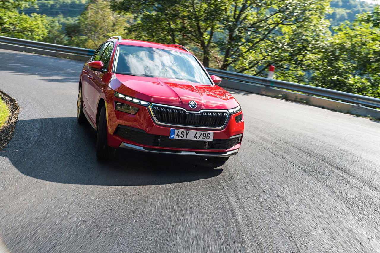 Skoda Kamiq 2020 Rojo Exterior 13