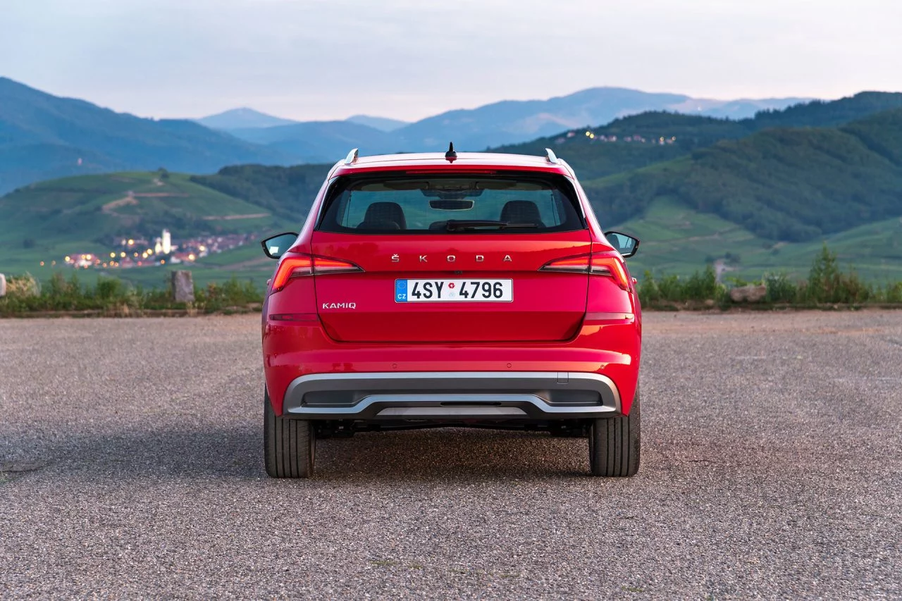 Skoda Kamiq 2020 Rojo Exterior 34