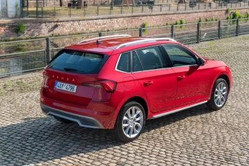 Skoda Kamiq 2020 Rojo Trasera 28