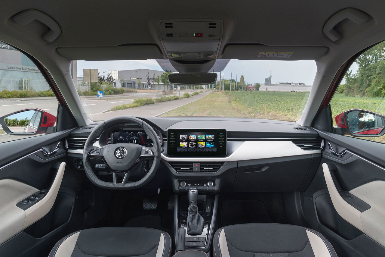 Skoda Kamiq 2020 Salpicadero Interior 03