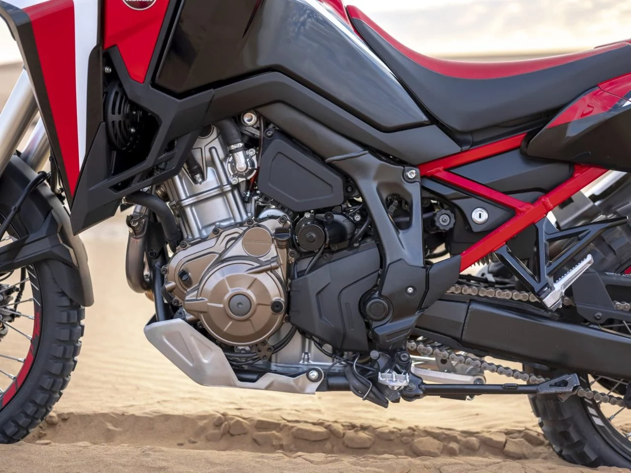 20ym Africa Twin Engine