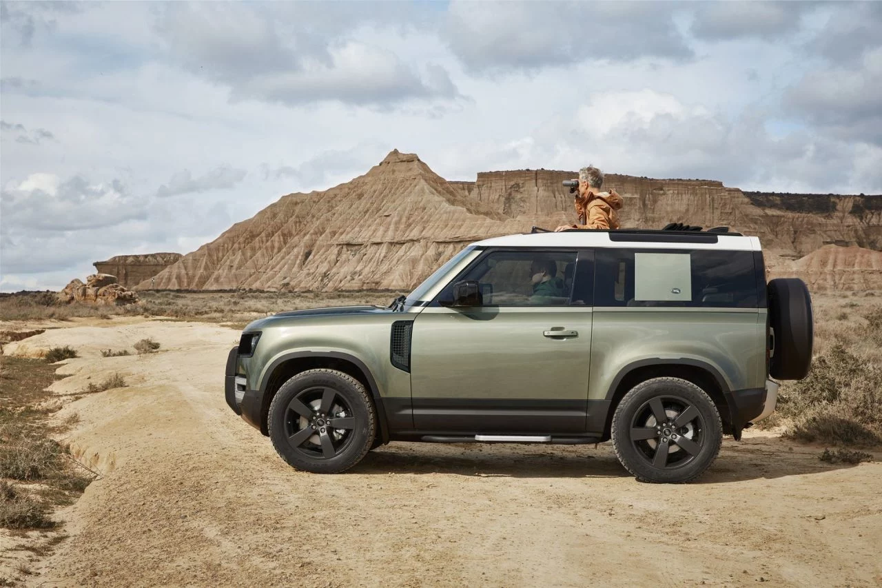 Land Rover Defender 2020 30