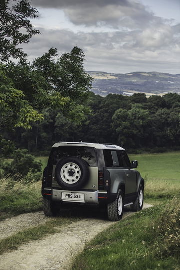 Land Rover Defender 2020 54