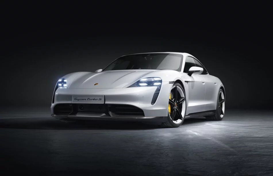 Porsche Taycan Exterior 00007