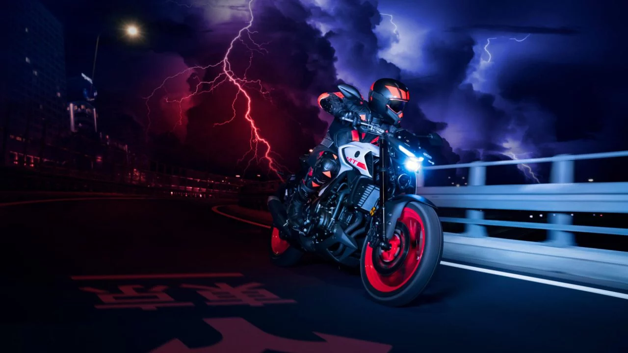 2020 Yamaha Mt320 Eu Ice Fluo Action 005 03