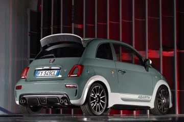 Abarth 695 70 Aniversario 010