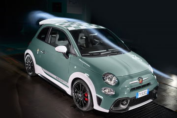 Abarth 695 70 Aniversario 03