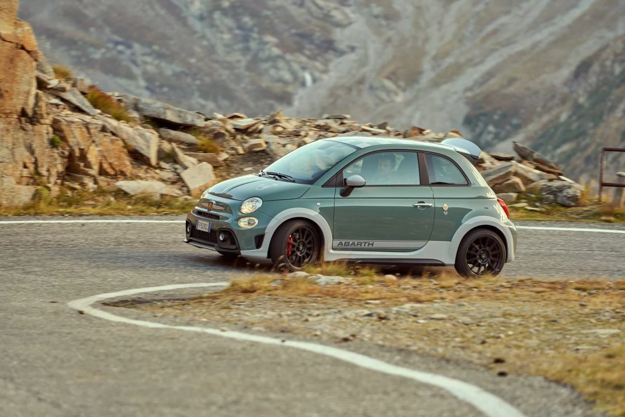 Abarth 695 70 Aniversario 06