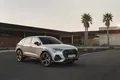 Vista angular del Audi Q3 Sportback destacando su diseño dinámico.