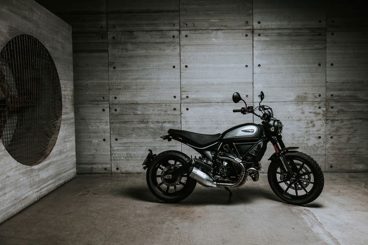 My20 Ducatiscrambler Icon Dark 20 Uc101441 Mid