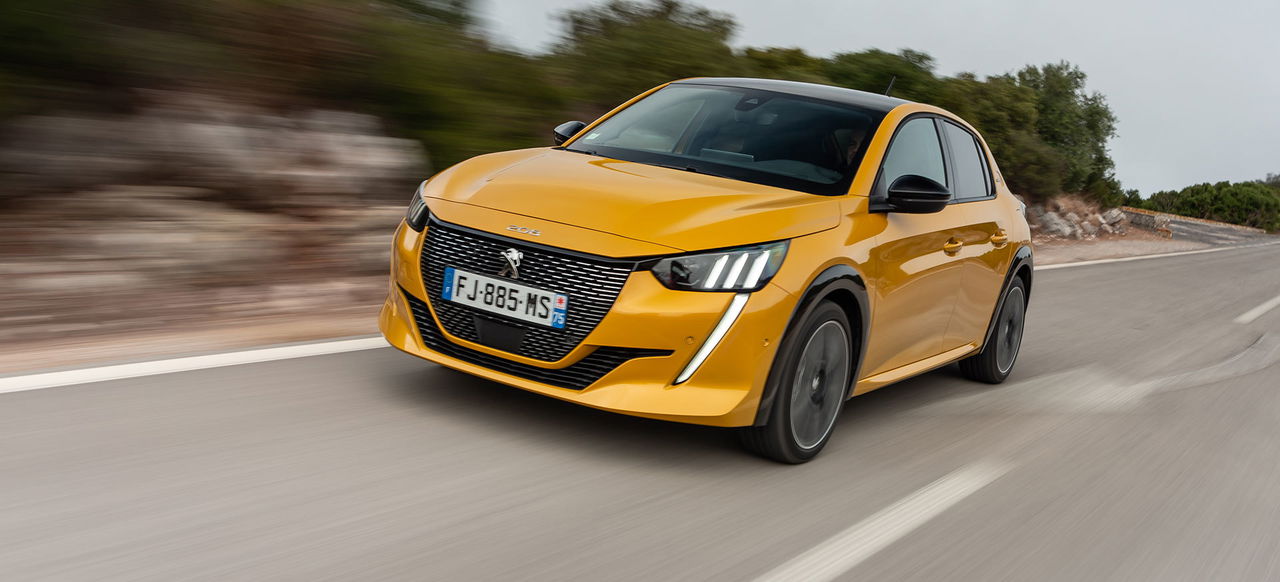 Peugeot 208 Gt Line 2019 Amarillo 23