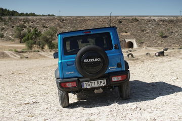 Suzuki Jimny Vs Mercedes Clase G 00001