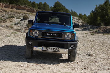 Suzuki Jimny Vs Mercedes Clase G 00002