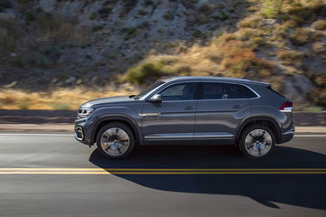 Volkswagen Atlas Cross Sport 2020 1