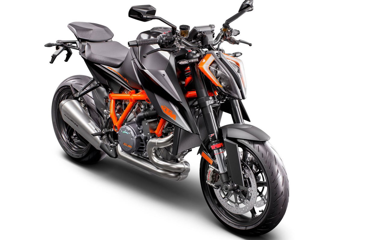 02 Ktm 1290 Super Duke R My20 Black Front Right