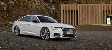 Electrifying Full Size Sedan: The Audi A6 55 Tfsi E Quattro