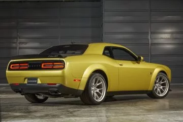 Dodge Challenger 50 Aniversario 4