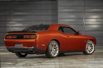 Dodge Challenger 50 Aniversario 5