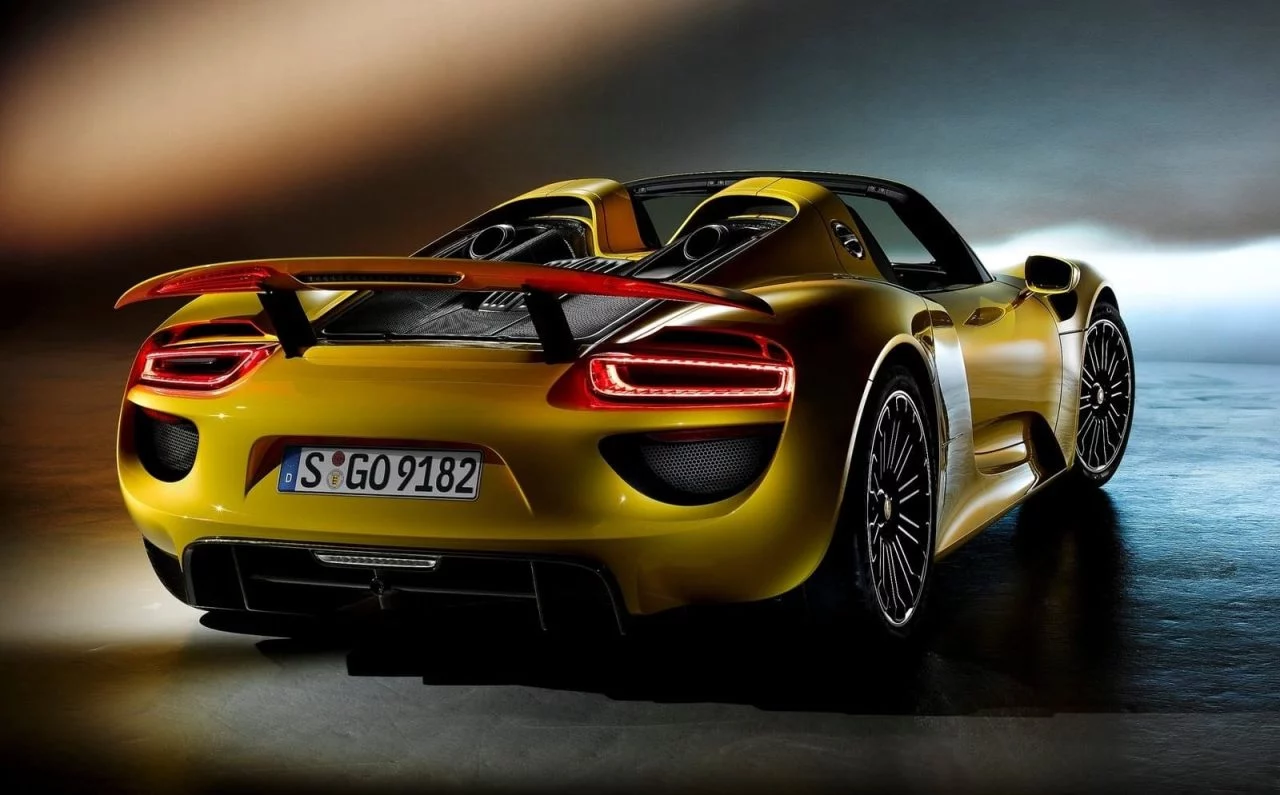 Porsche 918 Spyder 1119 02