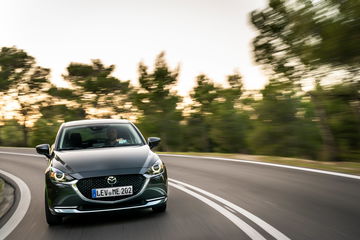 2020 Mazda2 Exterior 3