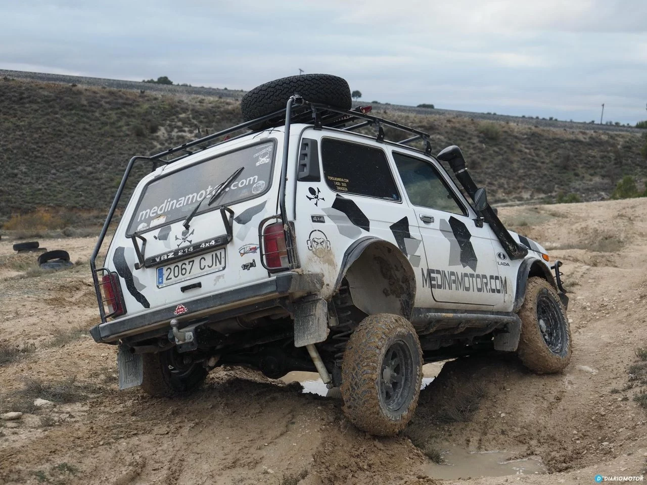 Lada Niva Exterior Blanco 00008