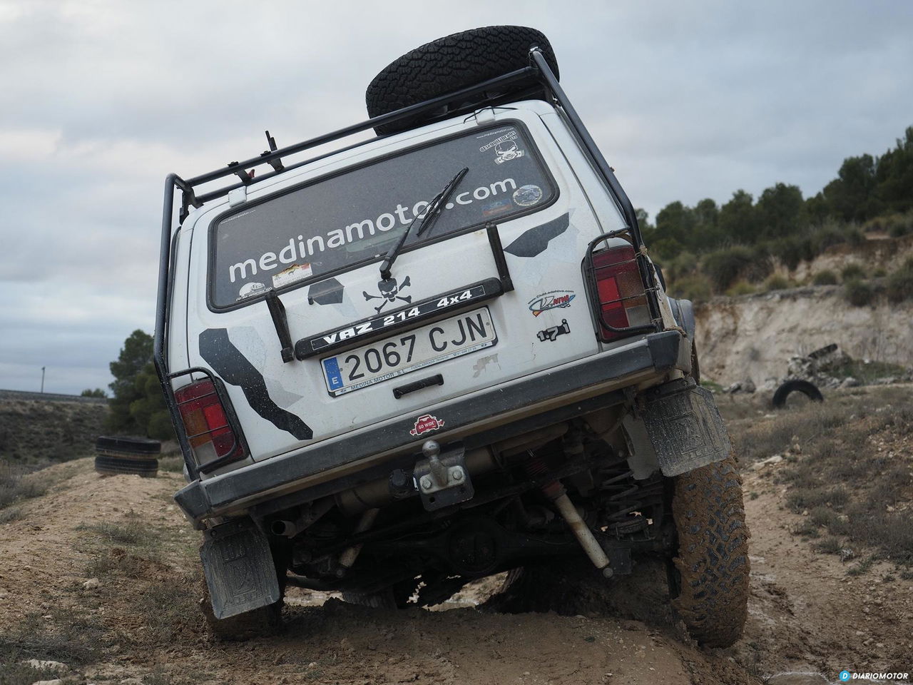 Lada Niva Exterior Blanco 00009