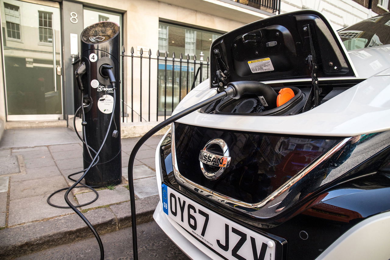 Peaje Coche Cambio Climatico Nissan Leaf Electrico