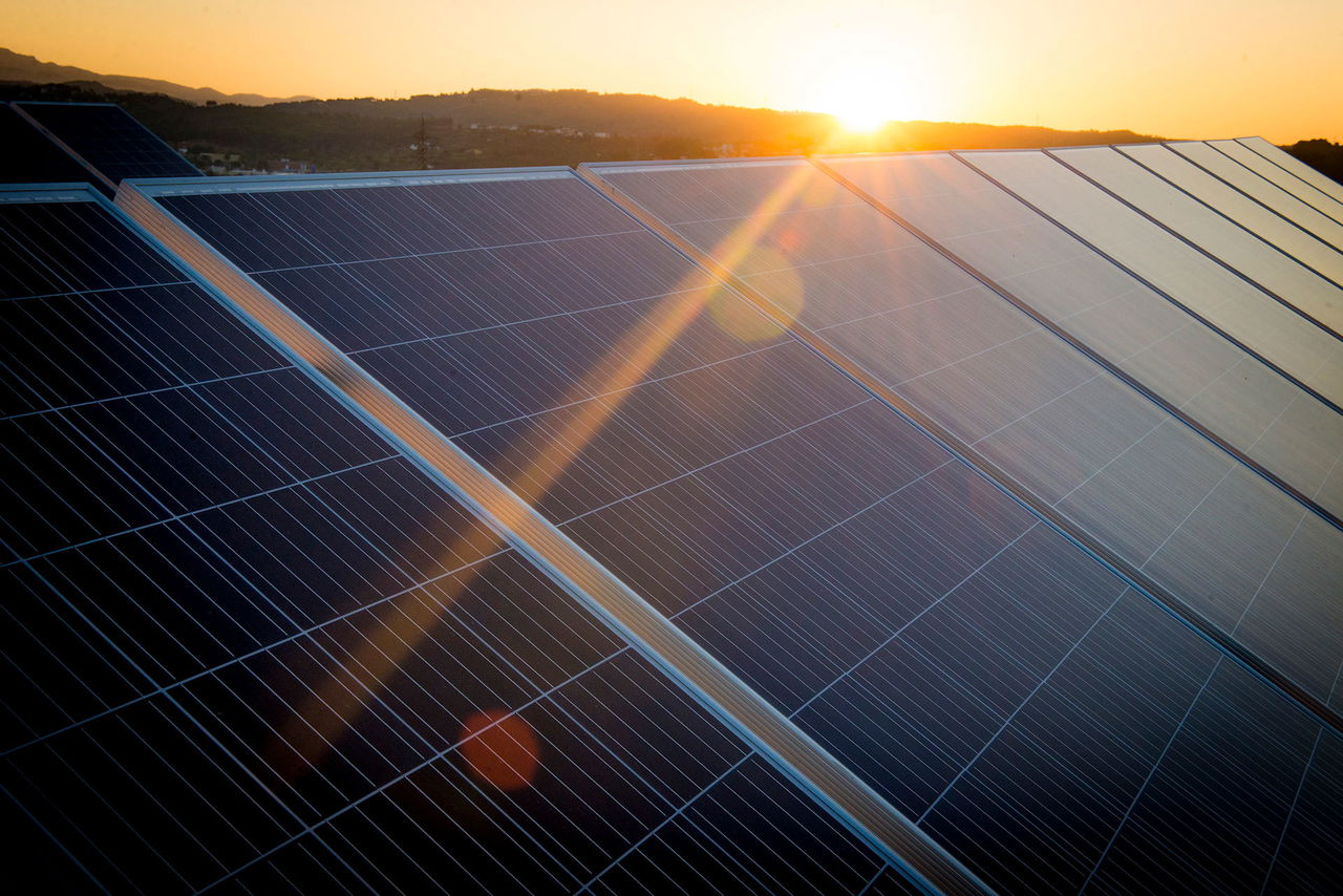 Peaje Coche Cambio Climatico Paneles Solares Seat