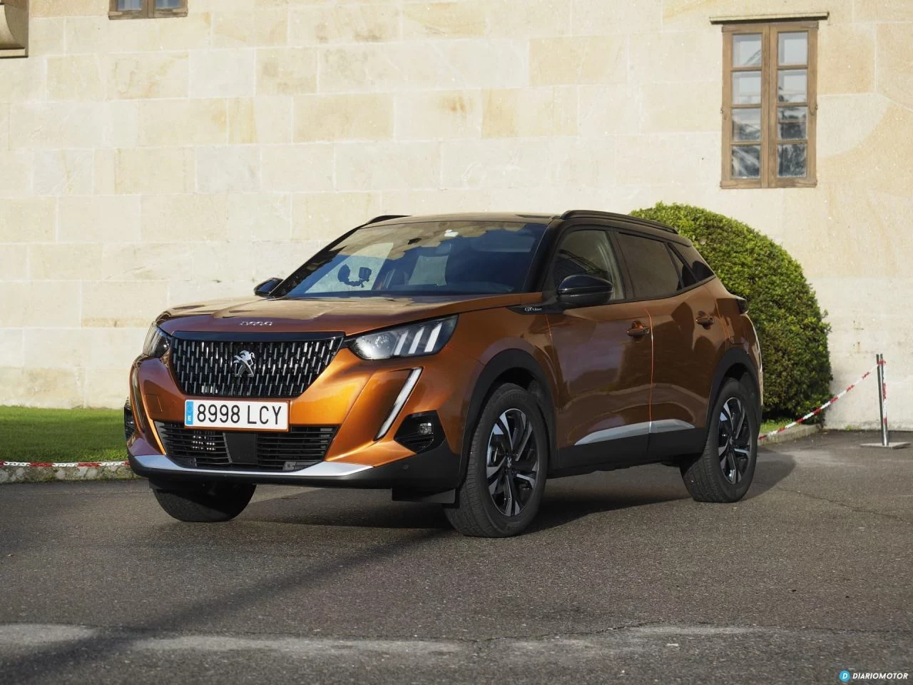 Peugeot 2008 Exterior 00015