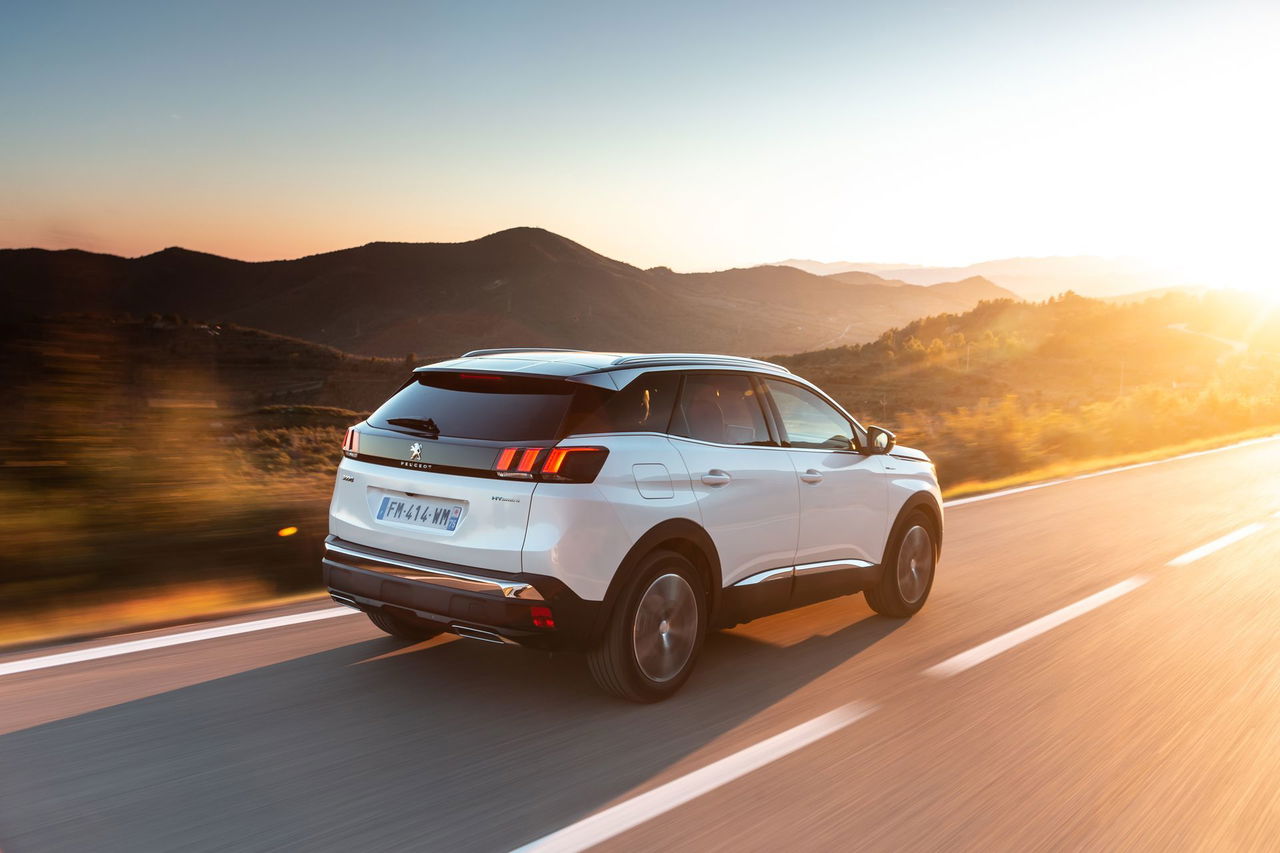 Prueba Peugeot 3008 Hybrid4 32