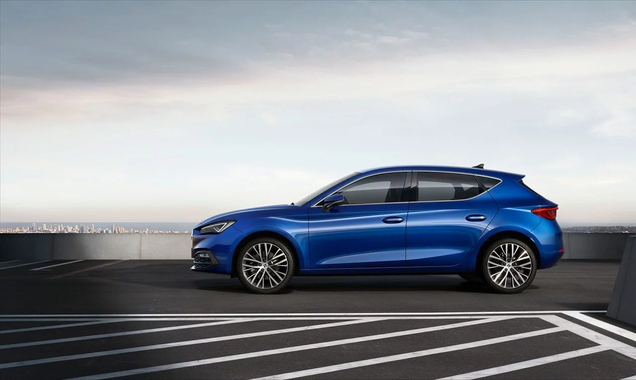 Seat Leon 2020 Xcellence Azul Mistery Blue 02