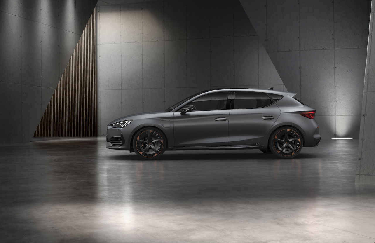 Cupra Leon 2020 Cupra 5d Phev 03 Hq