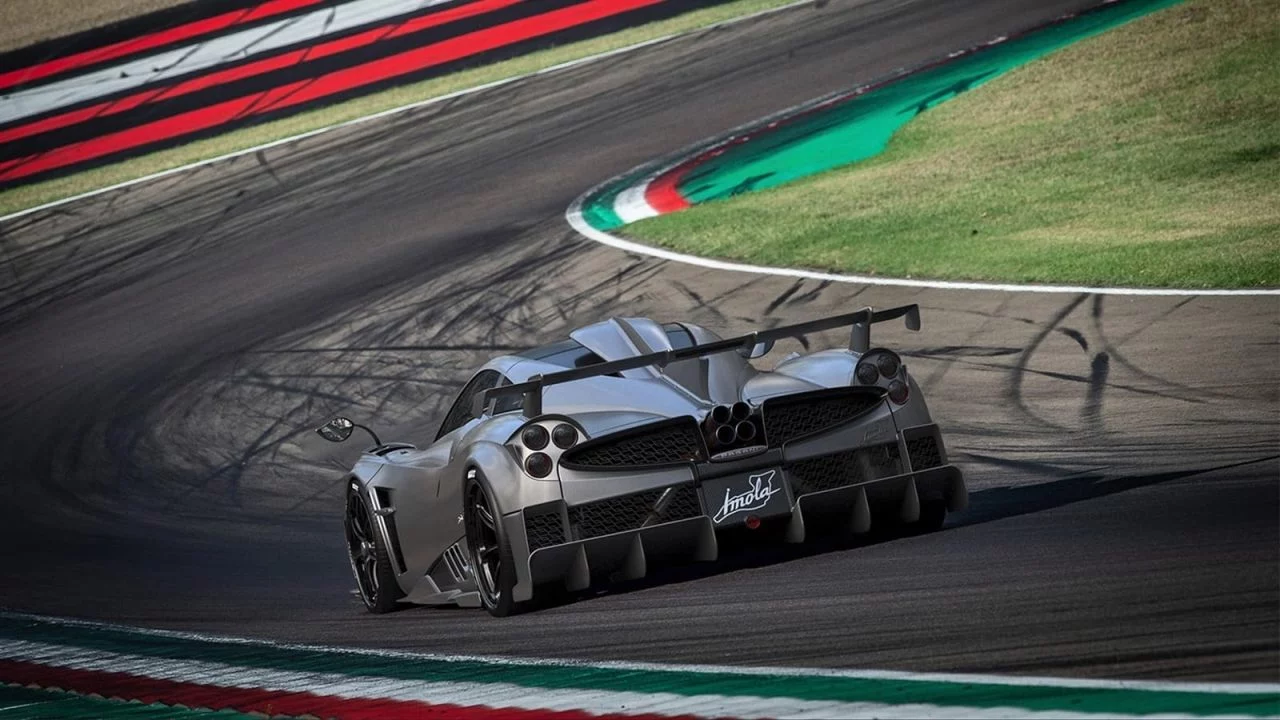 Pagani Huayra Imola 0220 008