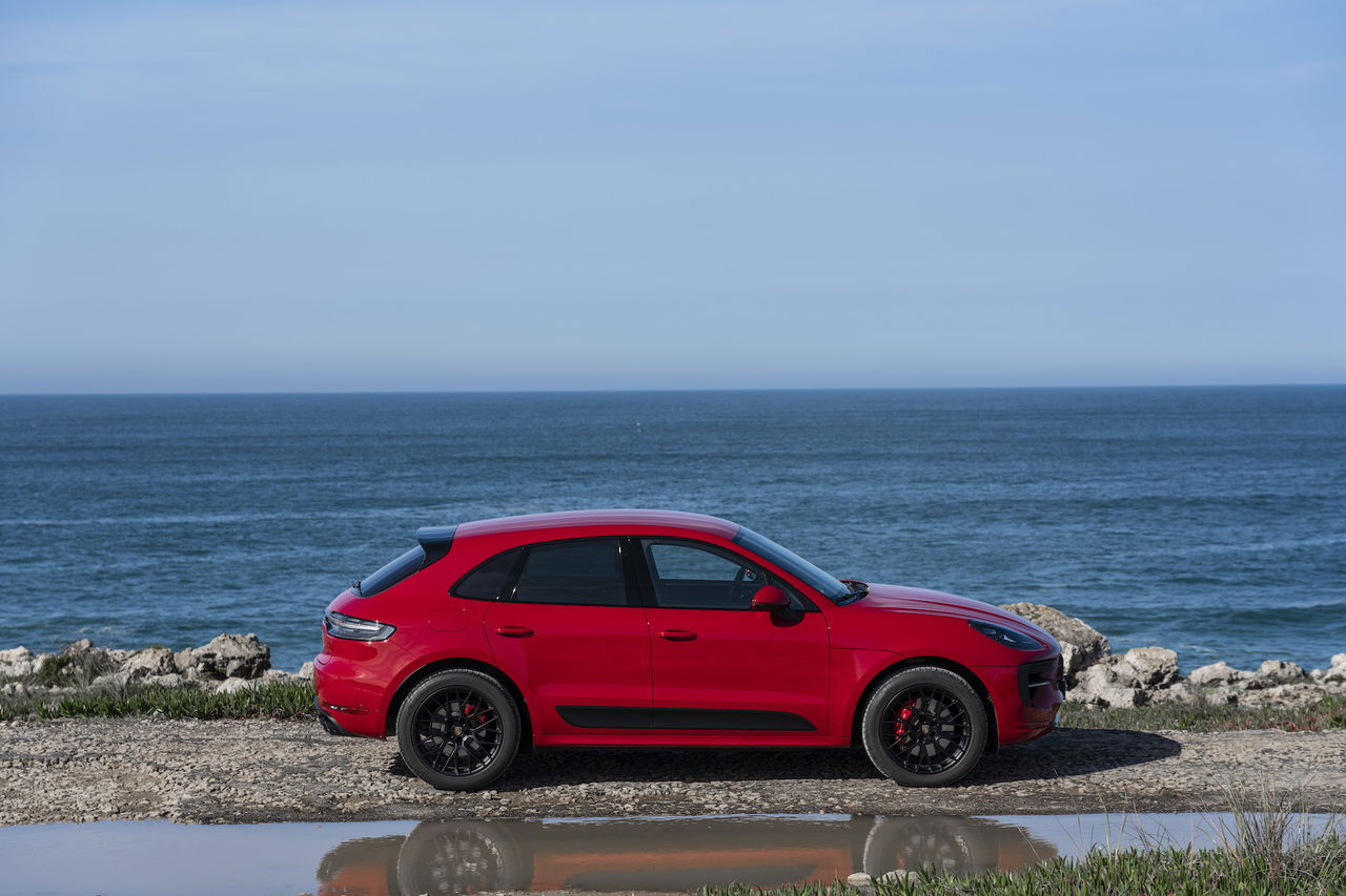 Porsche Macan Gts 12