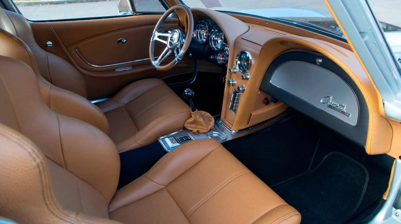 Interior Chevrolet Corvette C2