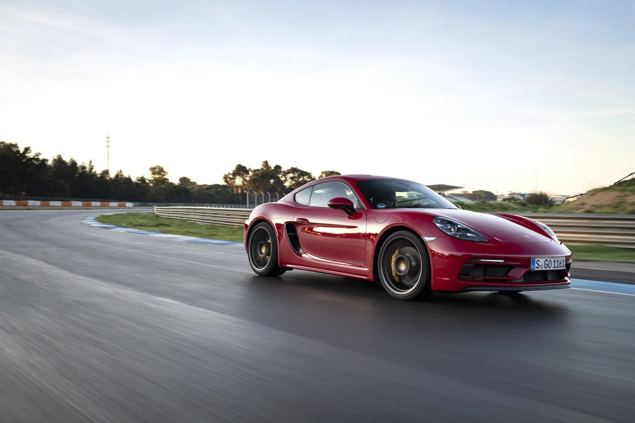 Porsche 718 Cayman Gts 40 Red Carmine 4