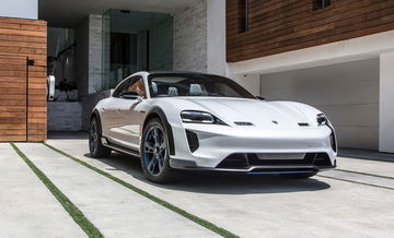 Porsche Mission E Cross Turismo 0320 003