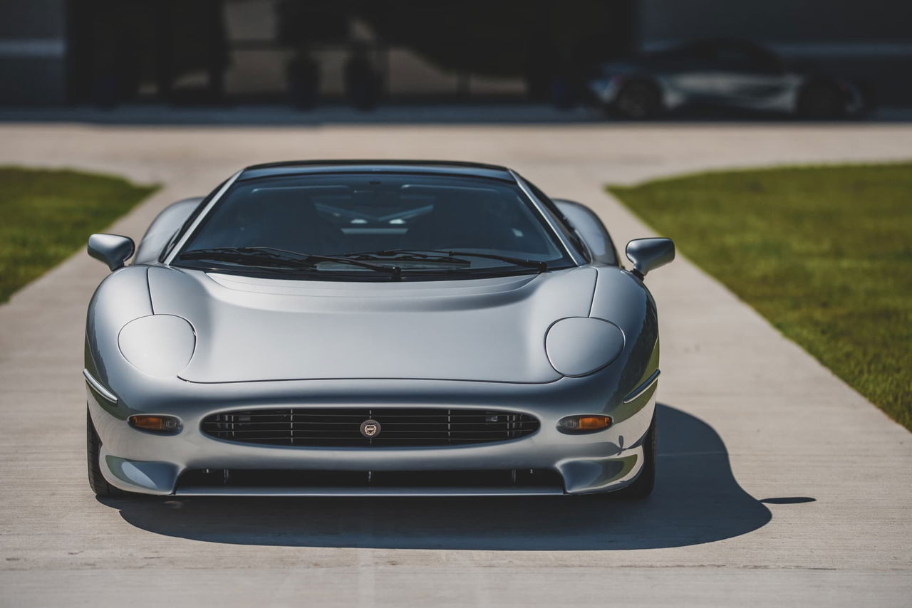 1993 Jaguar Xj220 5