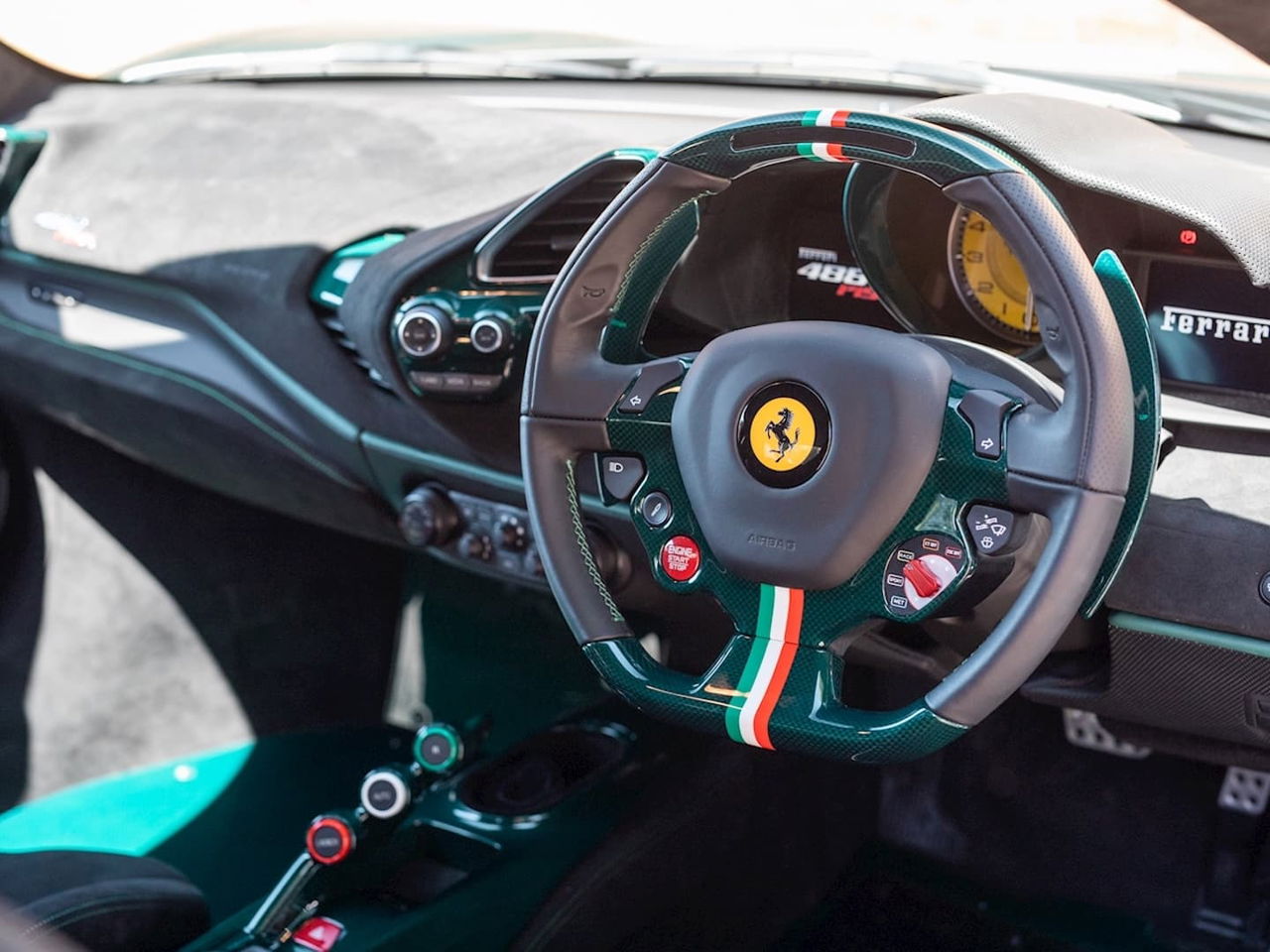 Ferrari 488 Pista Verde Dm 8