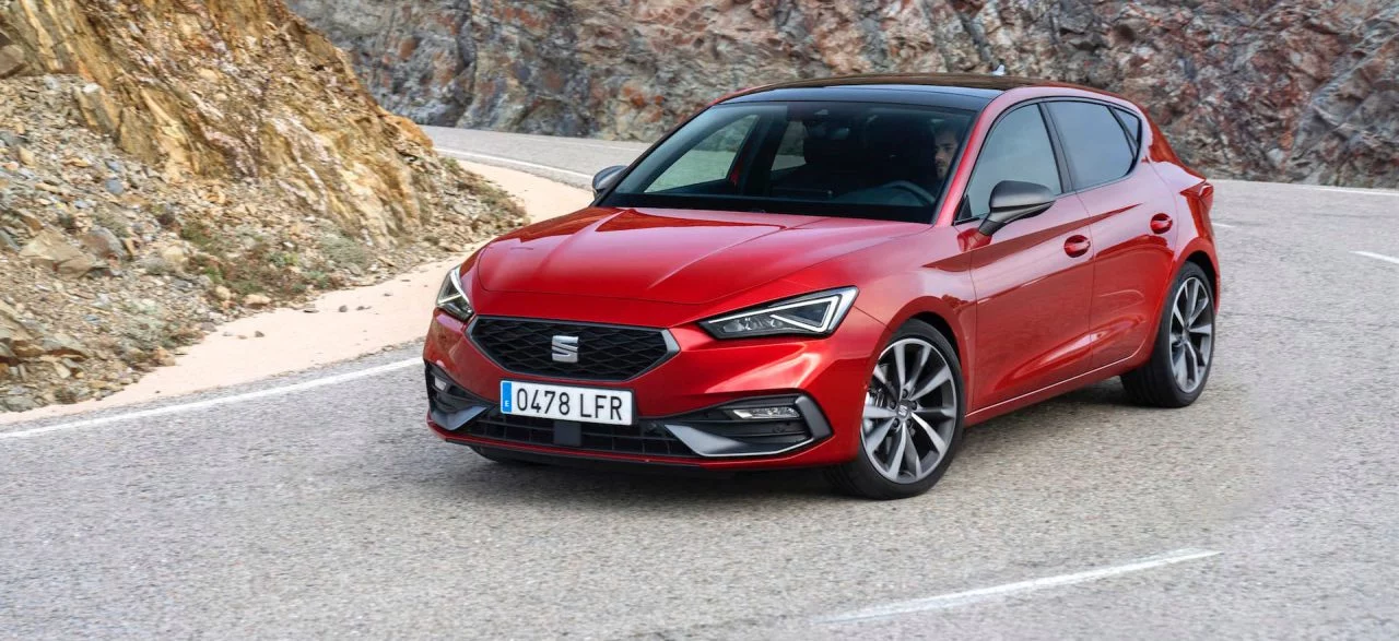 Seat Leon Rojo 2020 Ayudas Diesel Gasolina Coche Nuevo